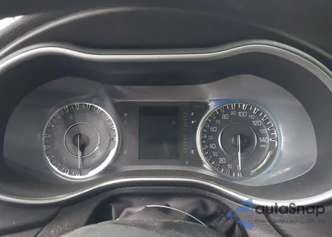 2015 Chrysler 200 Limited from USA, damaged, VIN 1C3CCCAB3FN682961